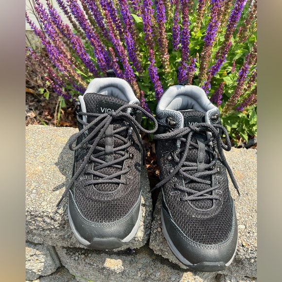 Vionic Wmn’s 3105 Cypress Hiking Sneakers Trail Boots Sneakers Size 8.5 EUC - Picture 3 of 8